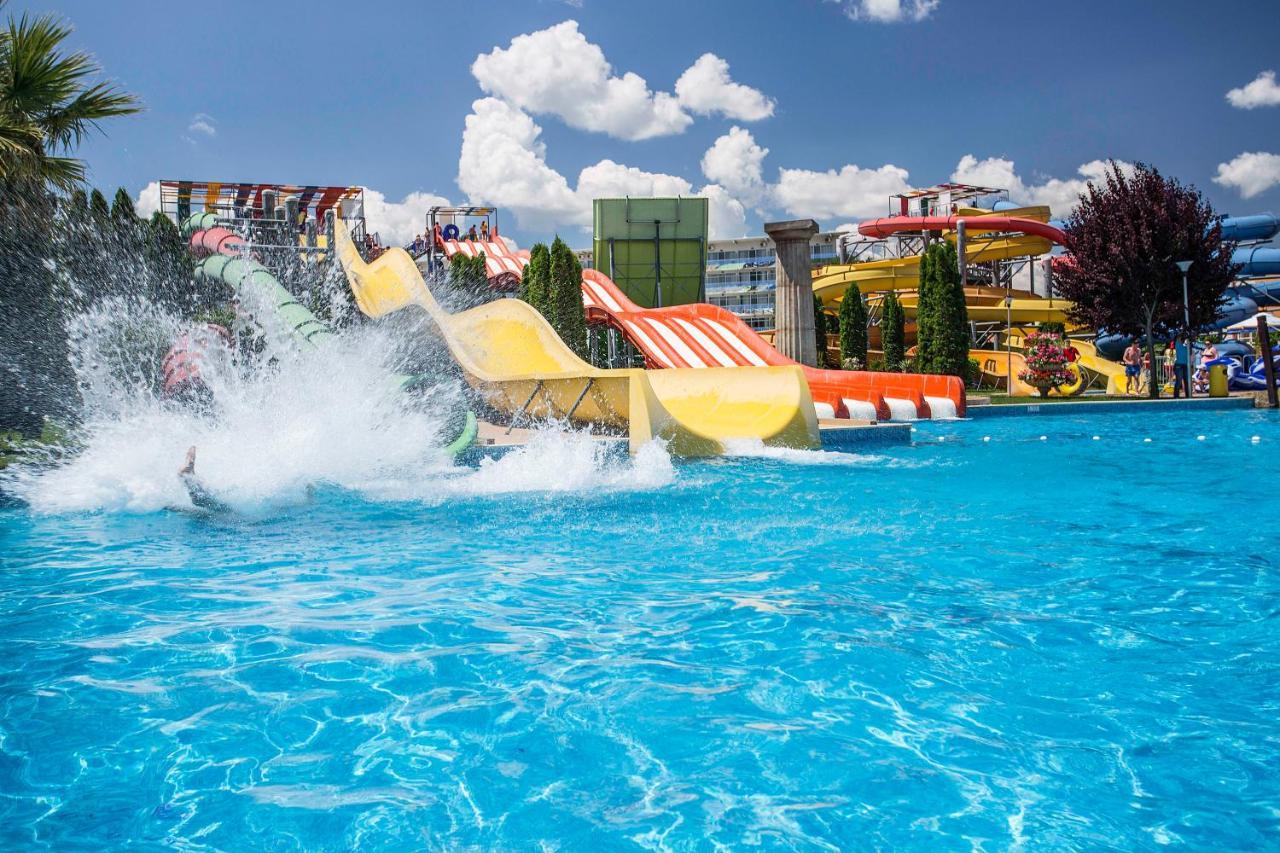 מלון Aqua Nevis & Aqua Park סאני ביץ'