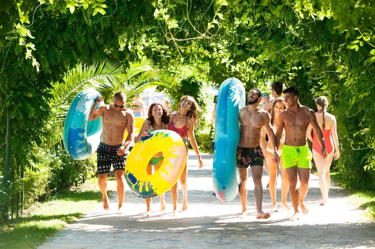 Aqua Nevis & Aqua Park Hotel