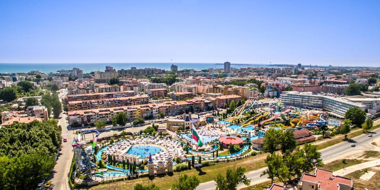 Aqua Nevis & Aqua Park Hotel 4*