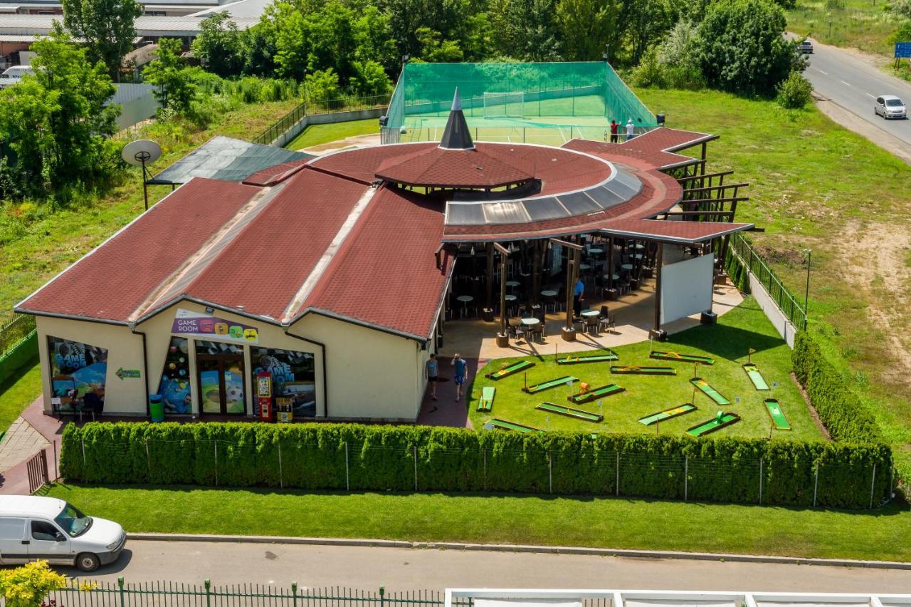Hotel Aqua Nevis & Aqua Park 4*